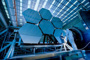 File:James Webb Space Telescope Mirror37.jpg